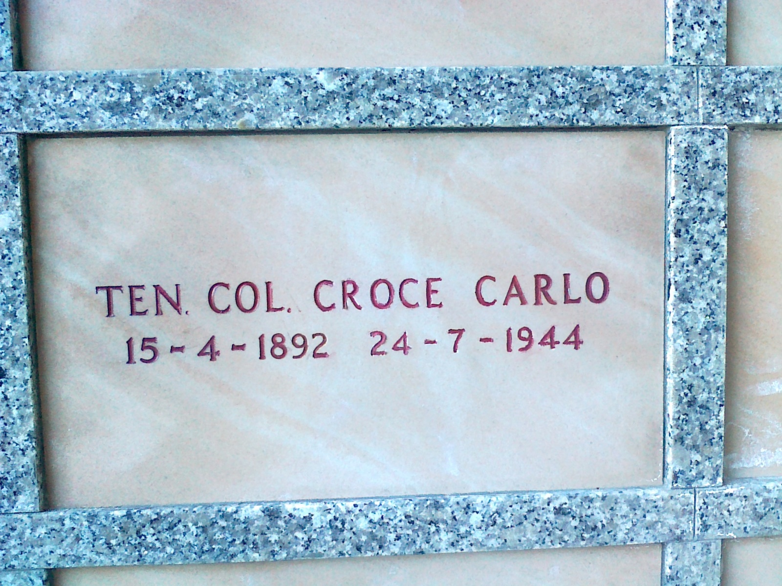 Sacrario - lapide Ten. Col. Carlo Croce